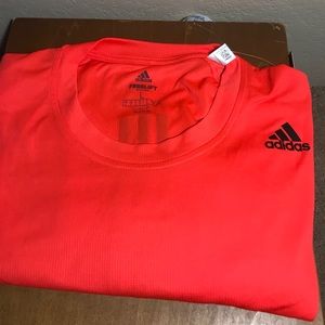 adidas Men's FreeLift Sport T-Shirt size Large